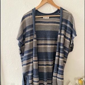 Poncho cardigan